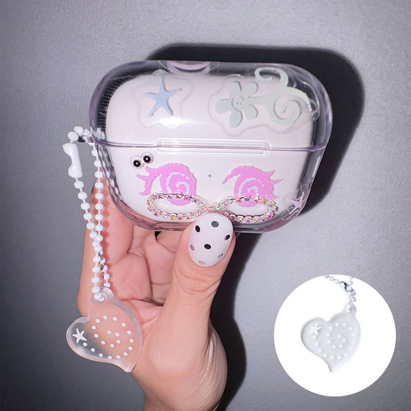 KIMCUPID（キムキューピッド）の「【MADE】メガネガール AirPodsケース – ピンク（★キーリング＆ステッカーセット）（スマホグッズ/小物）」