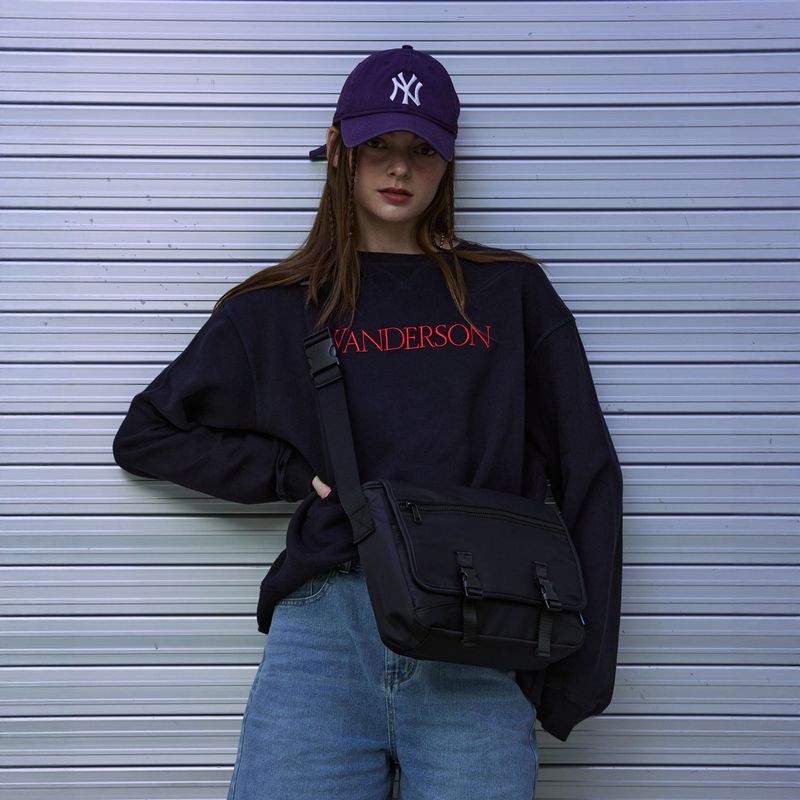 MESSENGER BAG (BLACK)