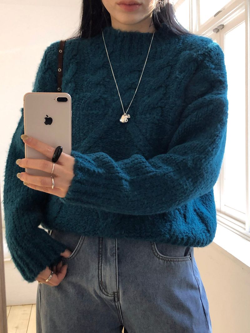 [MADE] MUHR HIGH-NECK CABLE KNIT