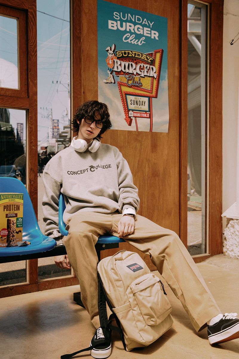 ベーシックラインロゴスウェットシャツ・グレー［ユニセックス］/ Basic Line Logo Unisex Gray Sweat Shirt