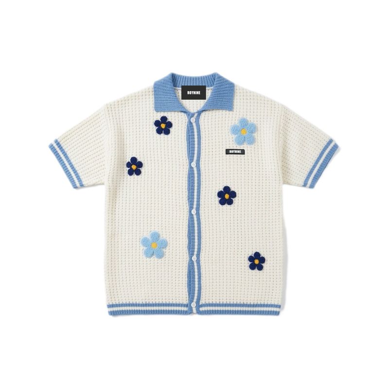 ROYNINE（ロイナイン）の「Ivory&LightBlue Flower Short-Sleeve Cardigan（Tops）」