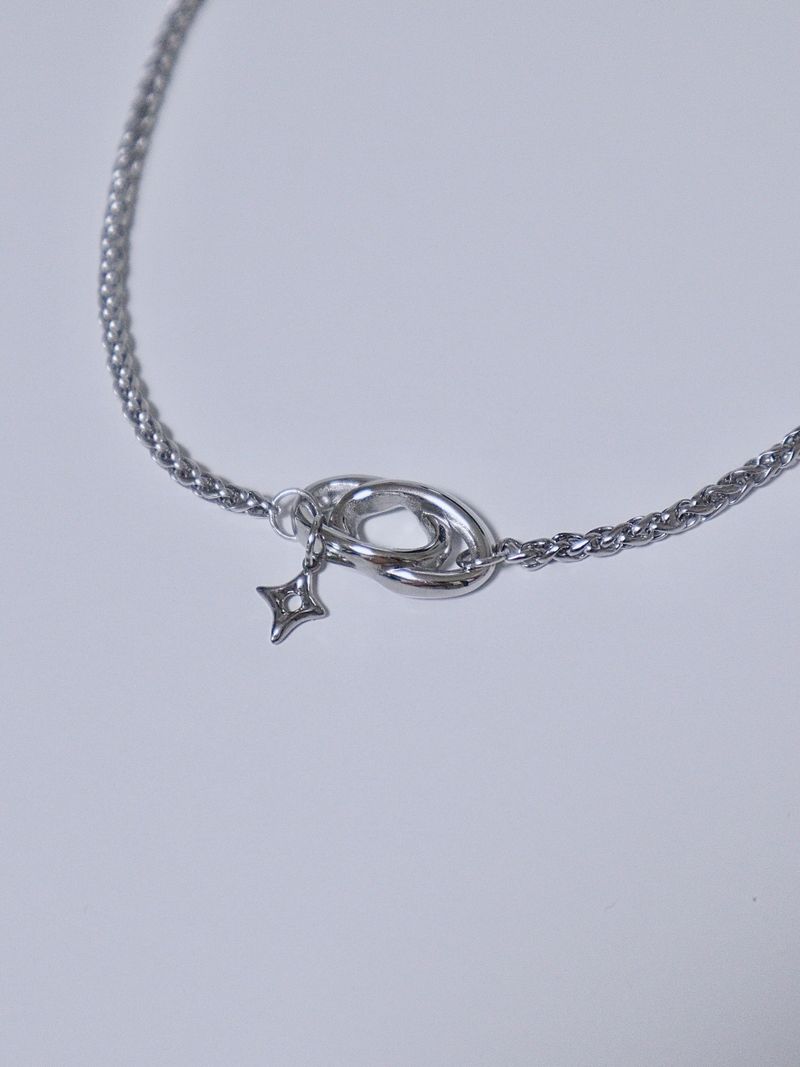 All surgical steel double ring frame necklace
