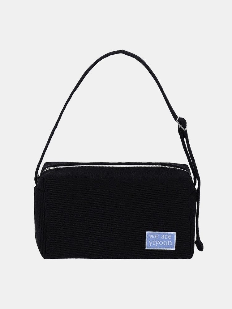 we are yiyoon（ウィアーイユン）の「レクタングルバッグ (black)（バッグ）」