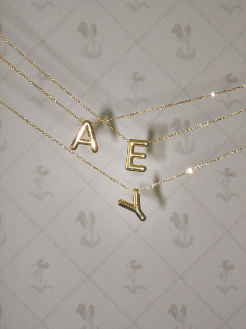 Chubby initial necklace (7 Letters, Gold)