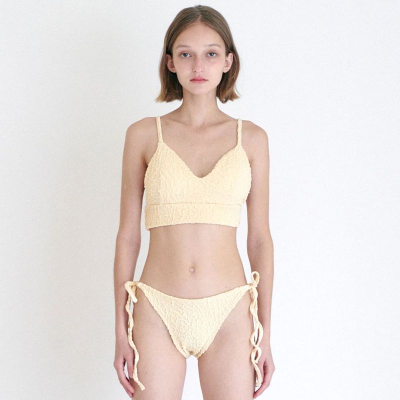 MOIFAIRE（モイフェア）の「 STRING SHIRRING BIKINI SET / BUTTER（Swimwear）」