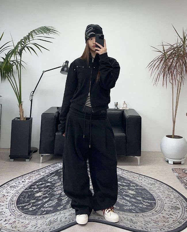 Tupel Rivet Crop Zip-Up