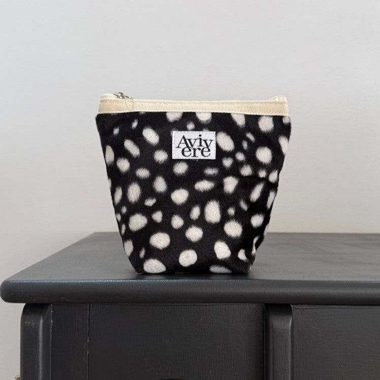 Avivere（アビベール）の「classic pouch_dalmatian blackwhite（Miscellaneous Goods/Stationery）」