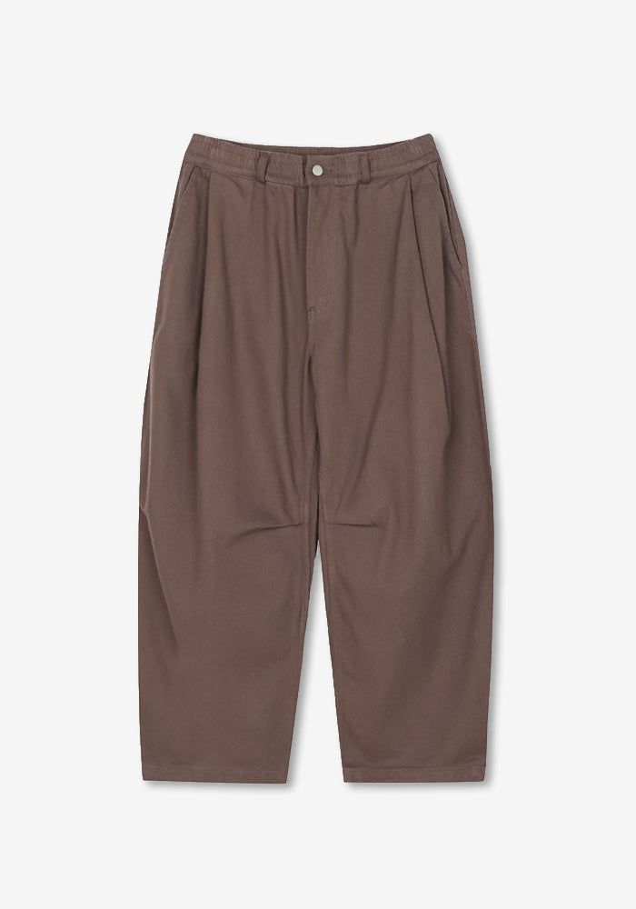 AND Pin-tuck Balloon Pants