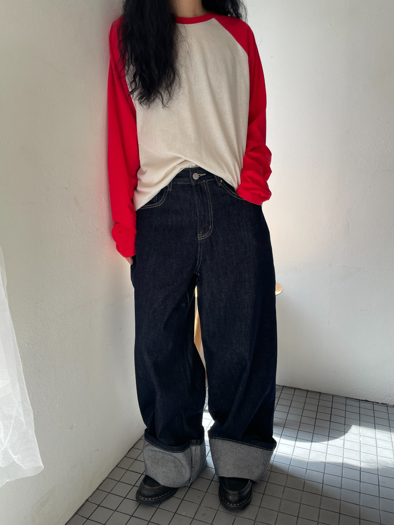 line raglan T