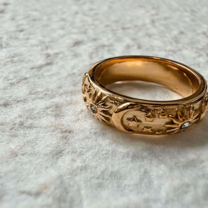 Cosmos Relief Ring