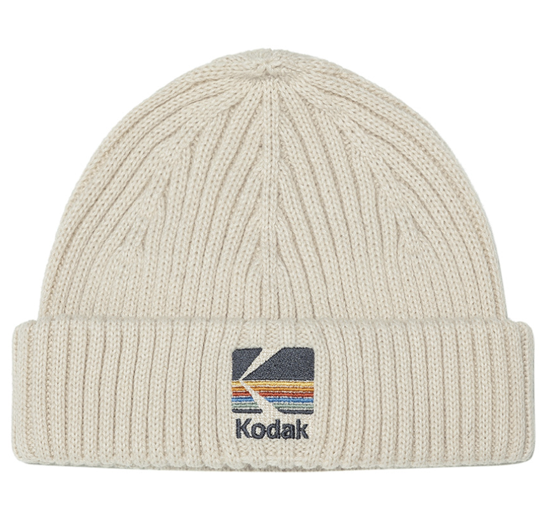KODAK（コダック）の「レインボーショートビーニー【アイボリー】（帽子）」