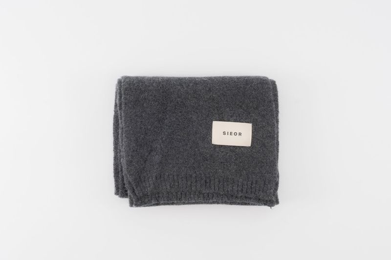 ETTI muffler_charcoal