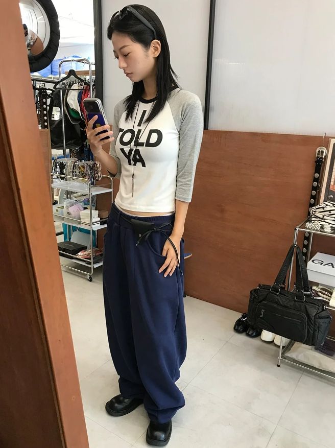DOUBLE BUTTON STUD HOODIE