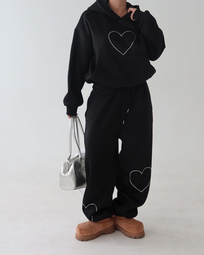 Heart Cubic Napping Hooded & Jogger Two-Piece Set