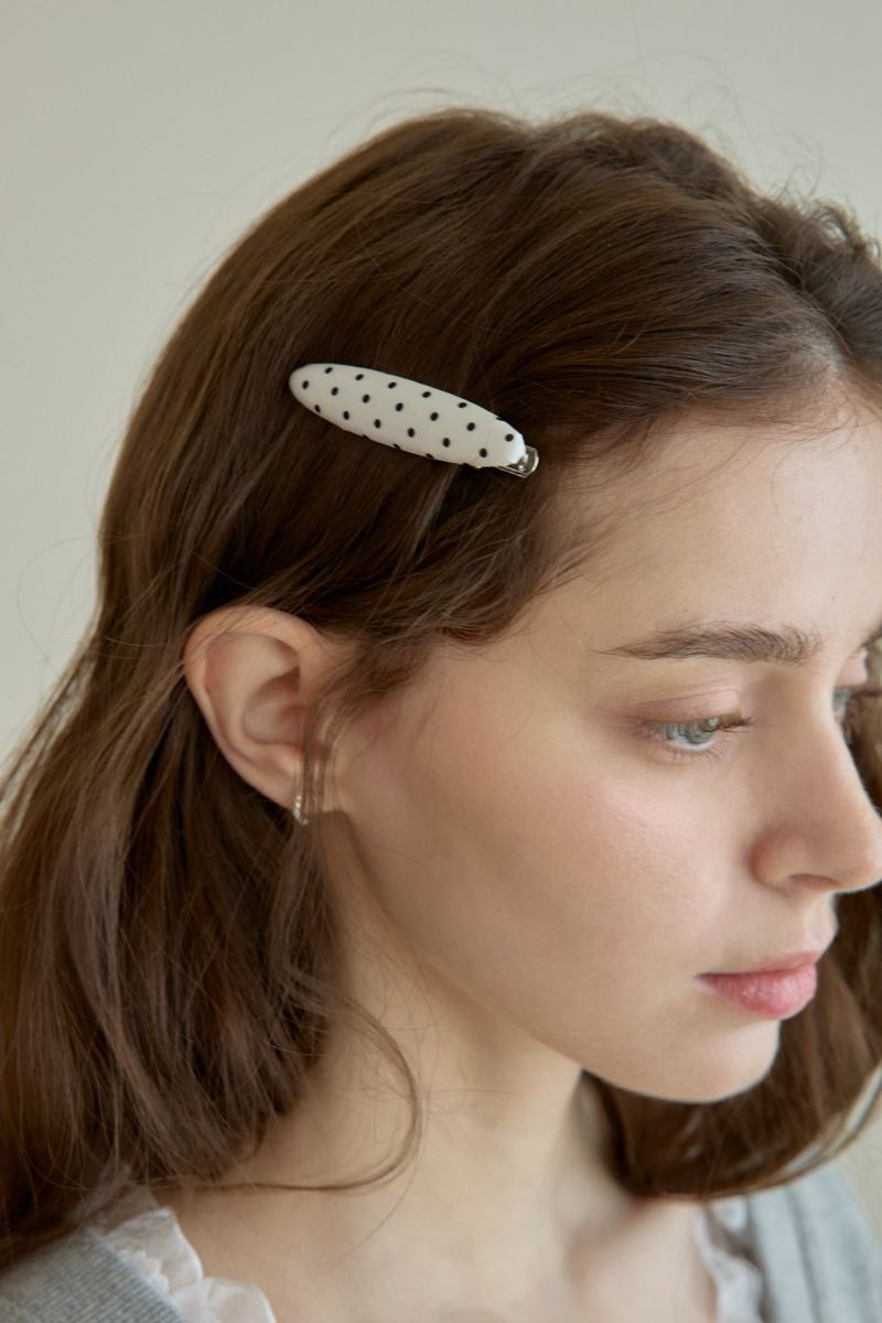 PINK PINEAPPLE（ピンクパイナップル）の「[2EA 1SET] チャーミングドッティヘアピン（ヘアアクセサリー）」