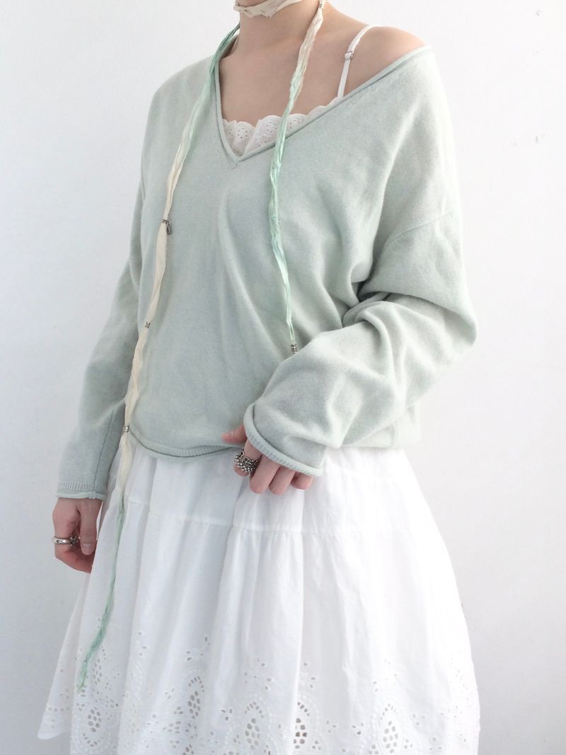 Soft V-neck Layered Knitwear