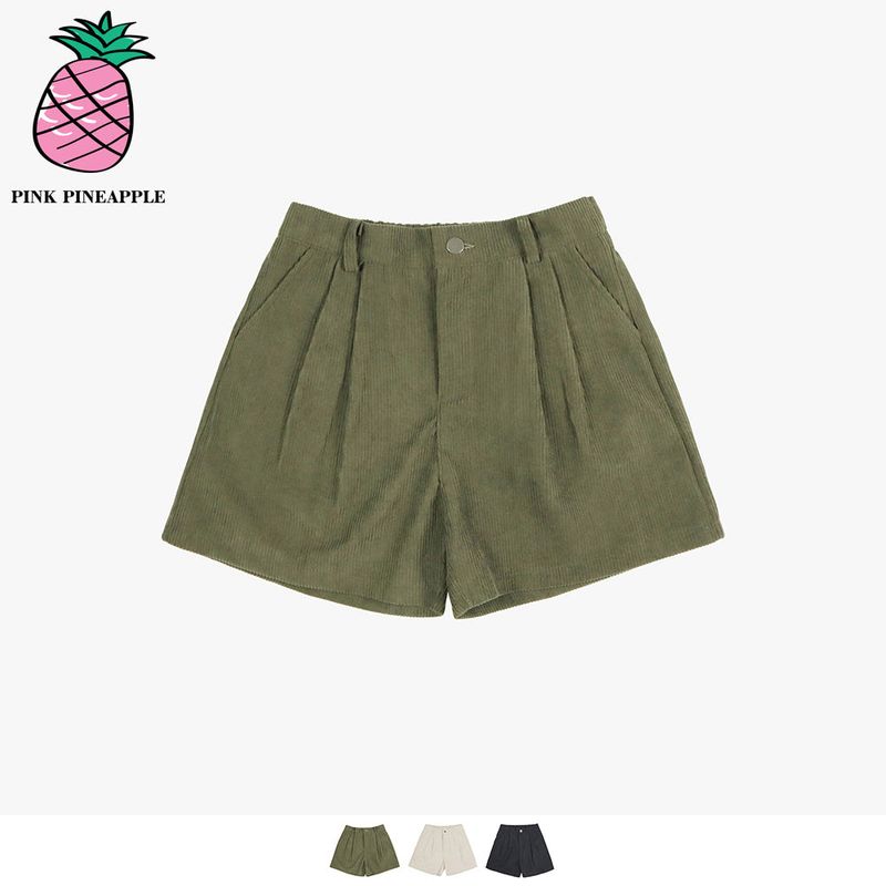 PINK PINEAPPLE（ピンクパイナップル）の「TWO TUCK HALF PANTS（Pants）」
