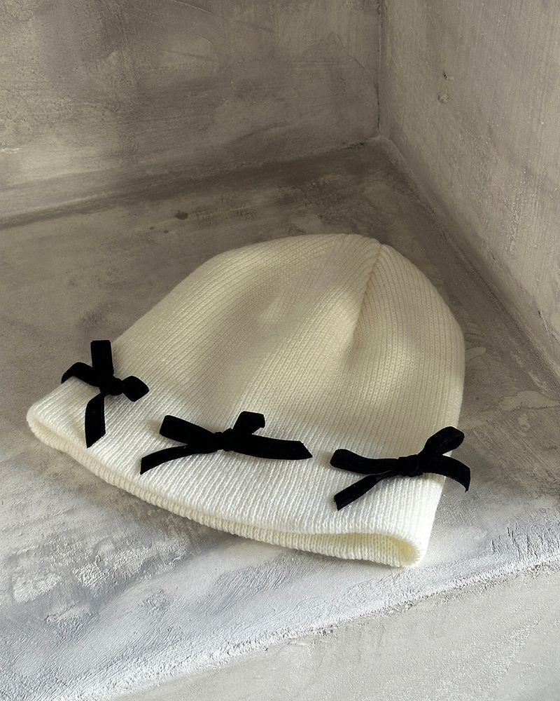 Ribbon kitsch beanie