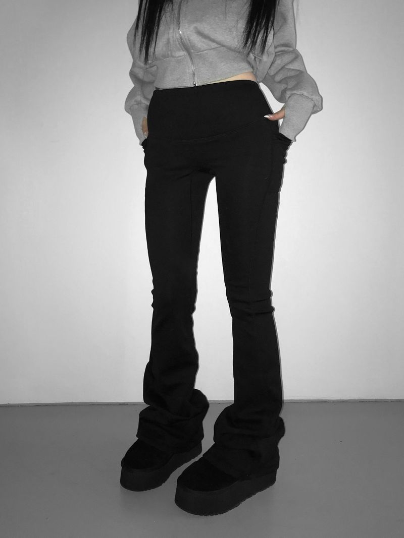 athleisure cargo leggings