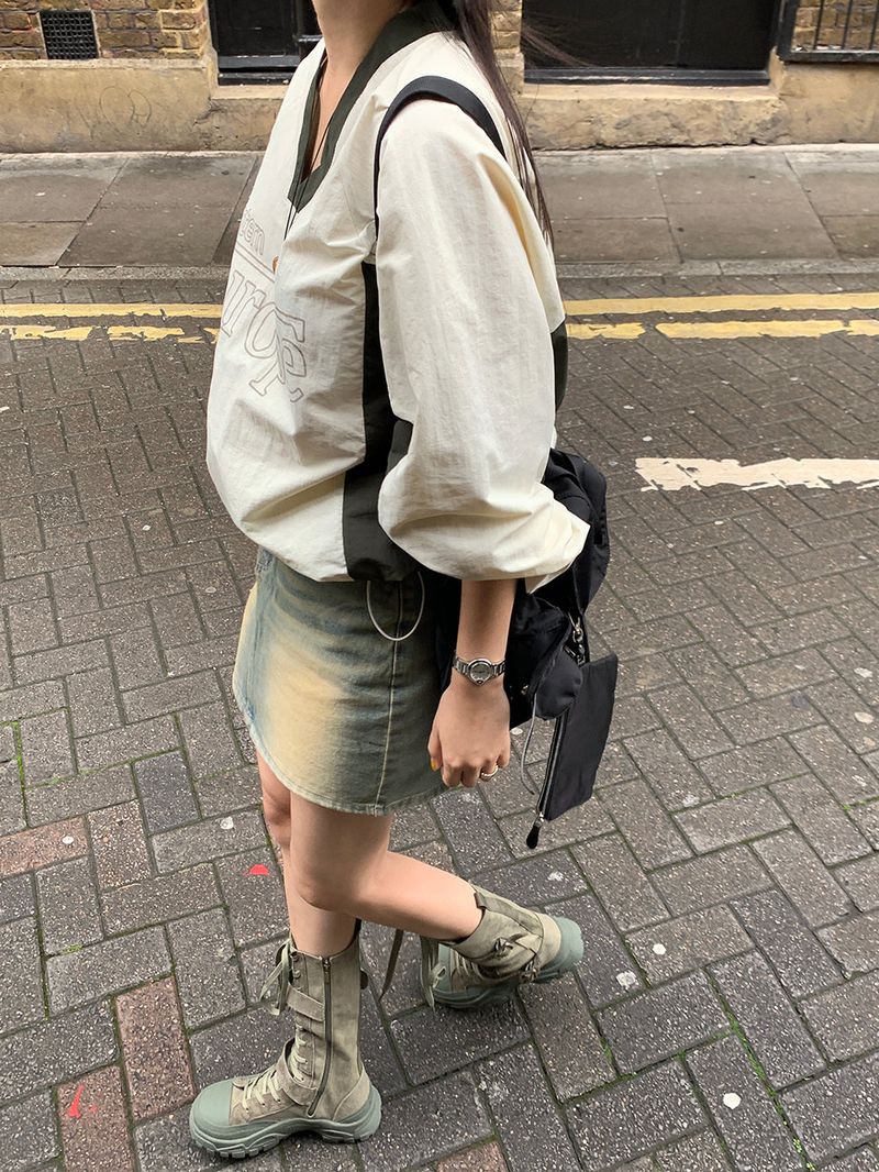 Dunes European Nylon V Sweatshirt