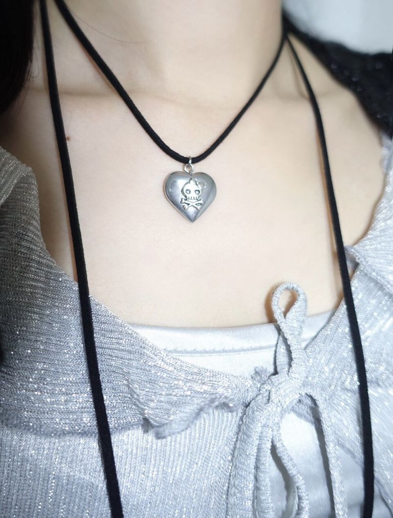 LOVE Skull
