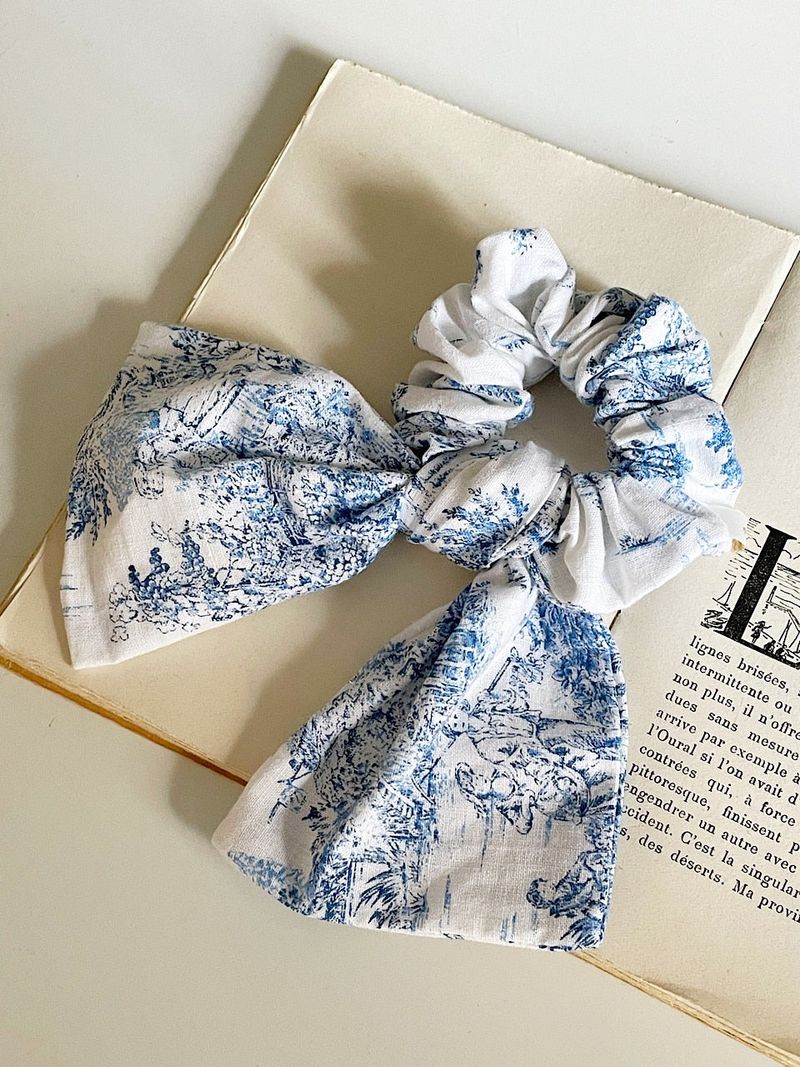 oar（オーエーアール）の「French Etoile Ruffle Scrunchie [Blue]（Hair Accessories）」