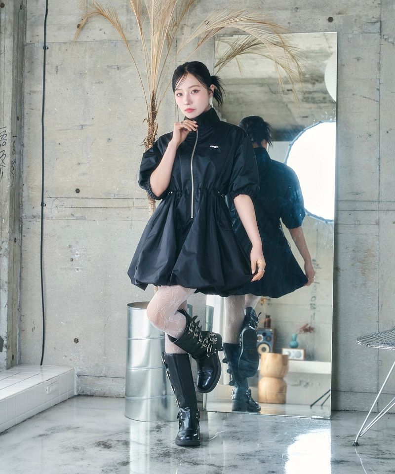バルーンシルエットハイネックワンピ