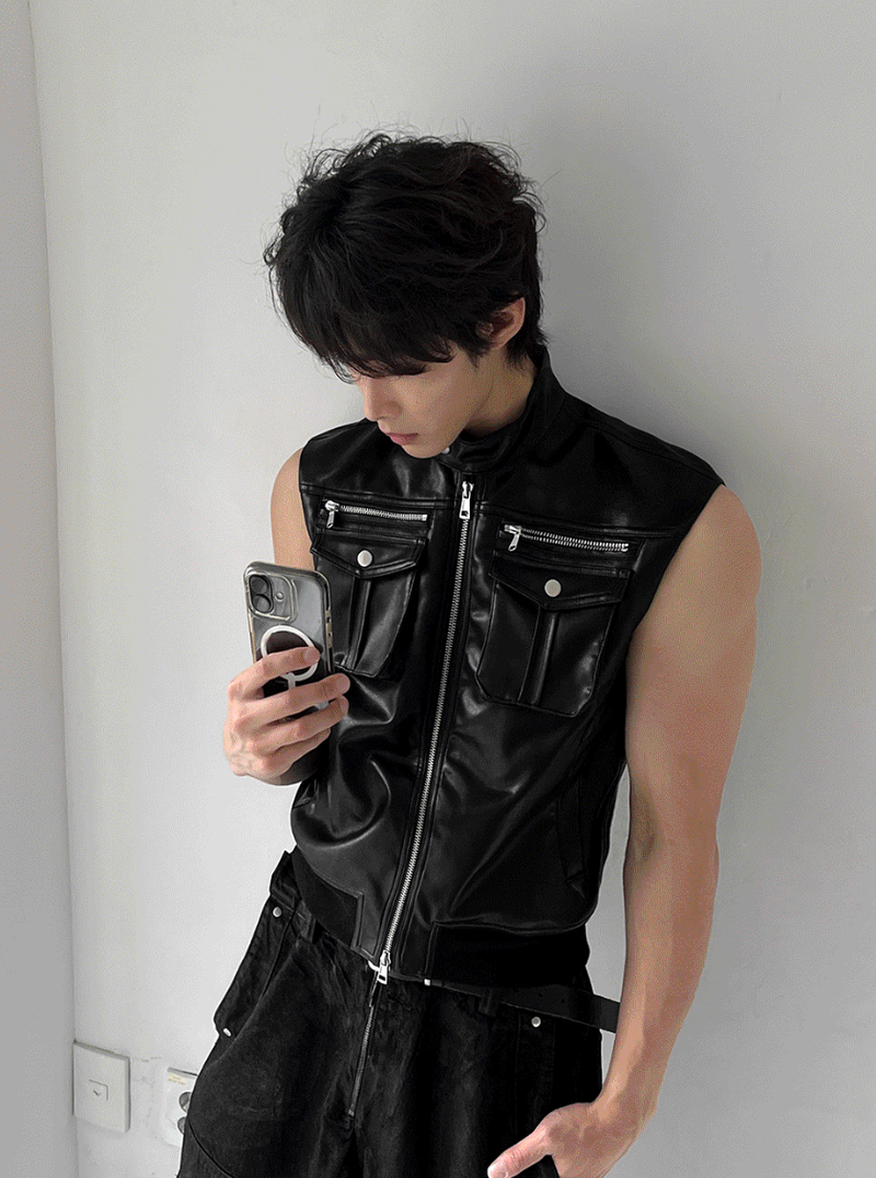 Utility Pocket Cropped Vest