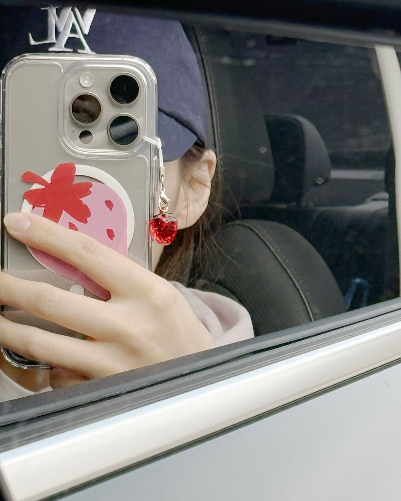 [MADE] [magsafe] Strawberry magsafe jelly hard iphone case