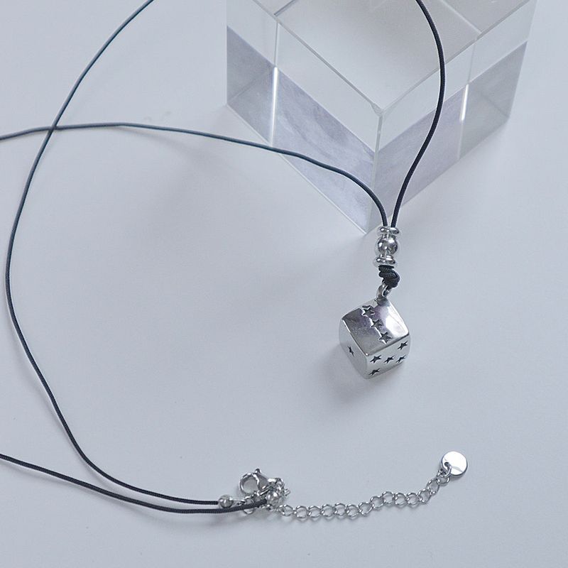 star dice candy necklace