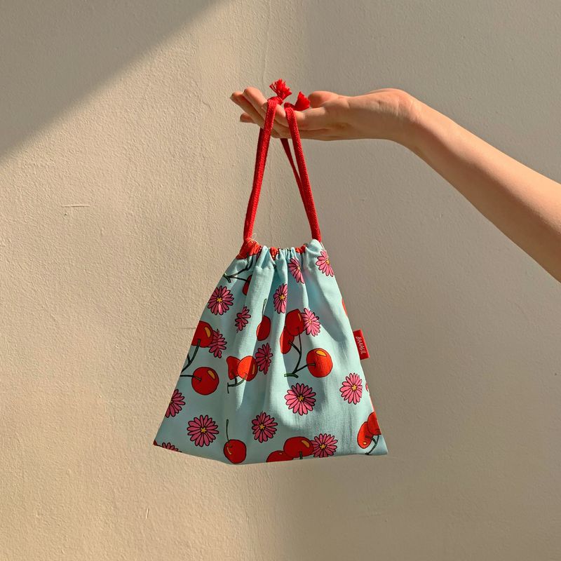 Cherry&Daisy (BLUE) Pouch