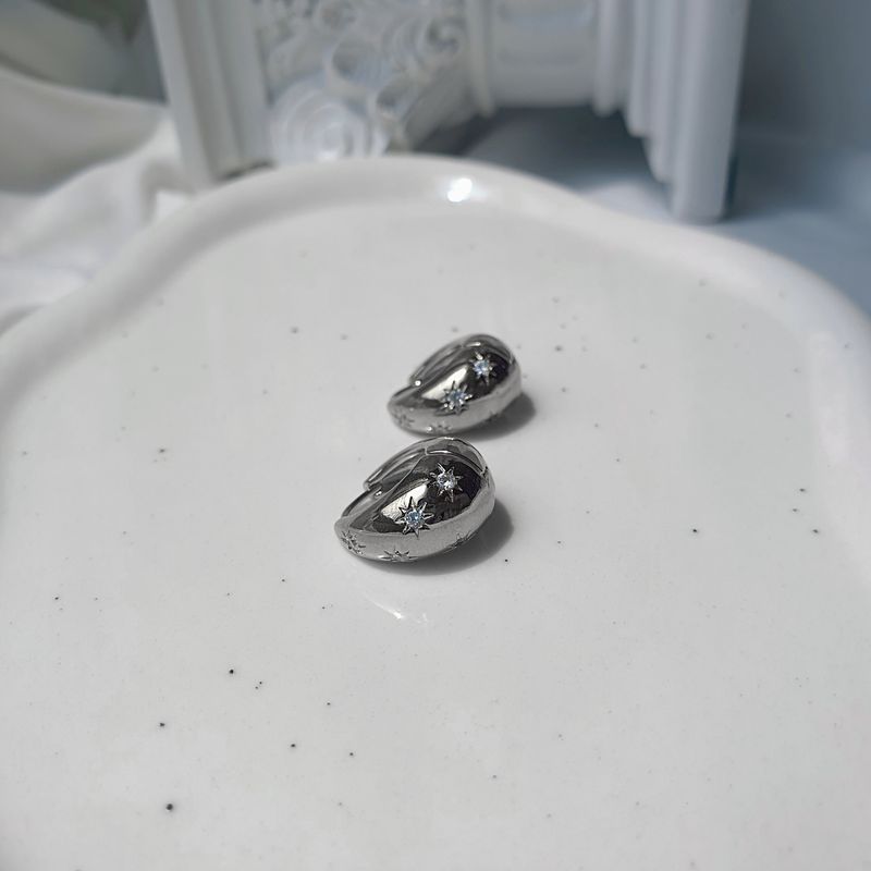 [ITZY Yuna Piercing] Tarot Star Huggies Piercing - Silver Color