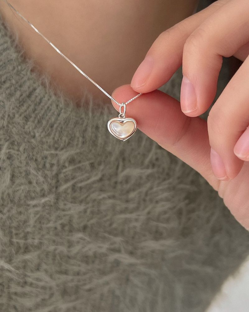 Loveholic necklace (silver)