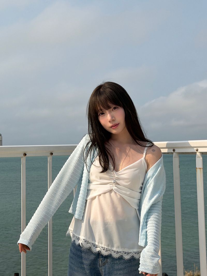 Daphne Flower Button Cardigan