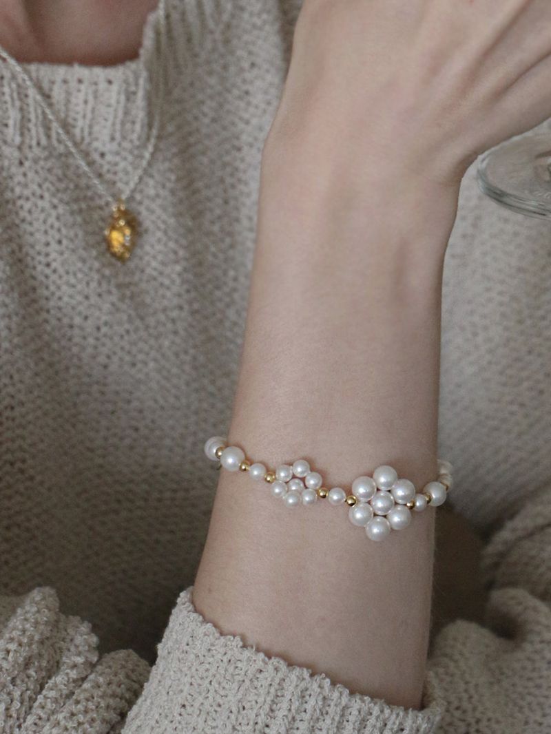 EIGHTMORE(エイトモアー)の「flower pearl silver bracelet(Accessories)」