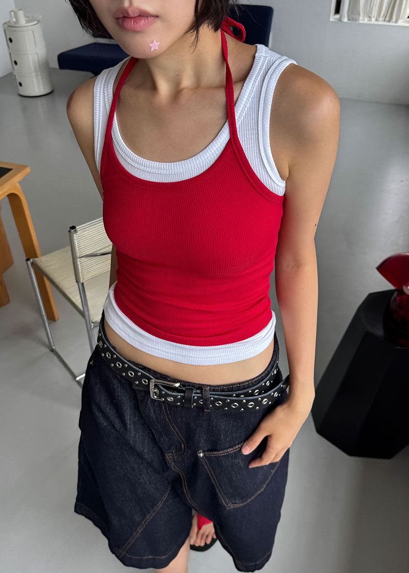 CROPPED HALTER SLEEVELESS