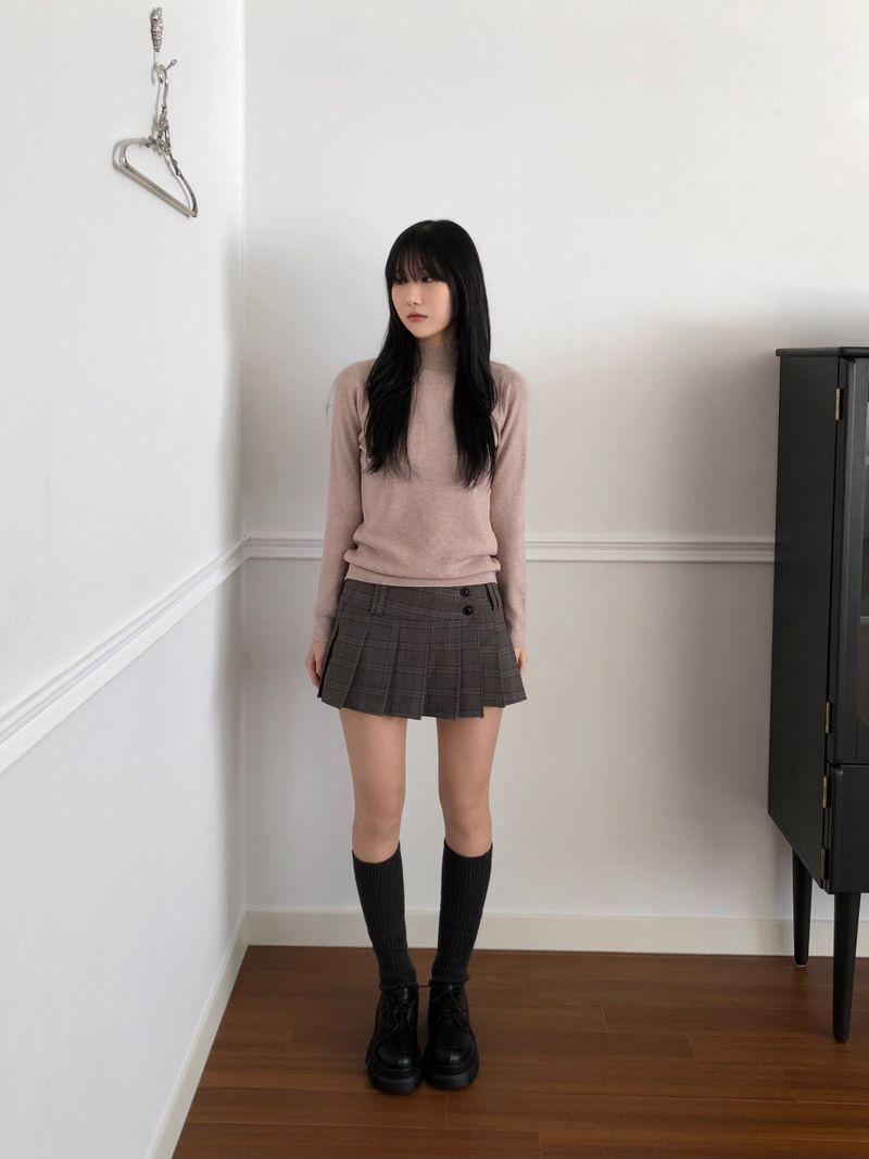 Checkered Micro Pleats Mini Skirt (2 colors)