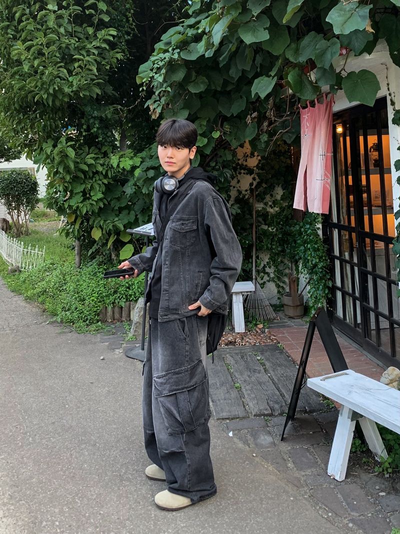 Kuro hood denim jacket