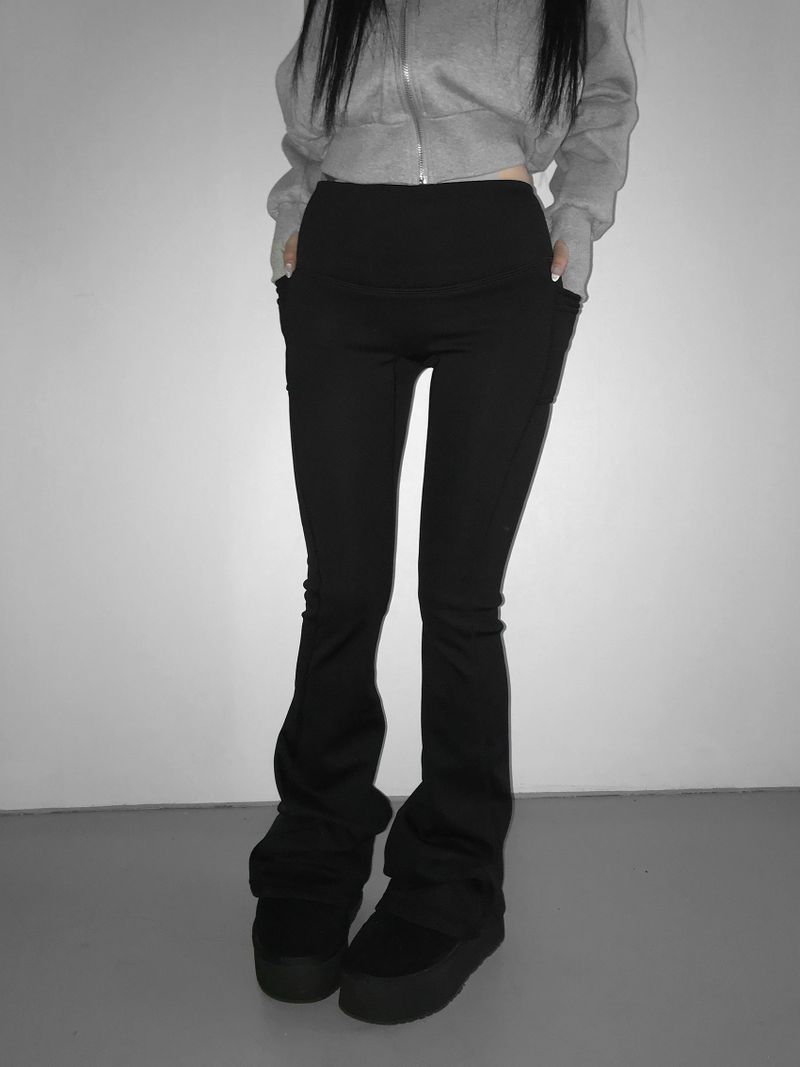 athleisure cargo leggings