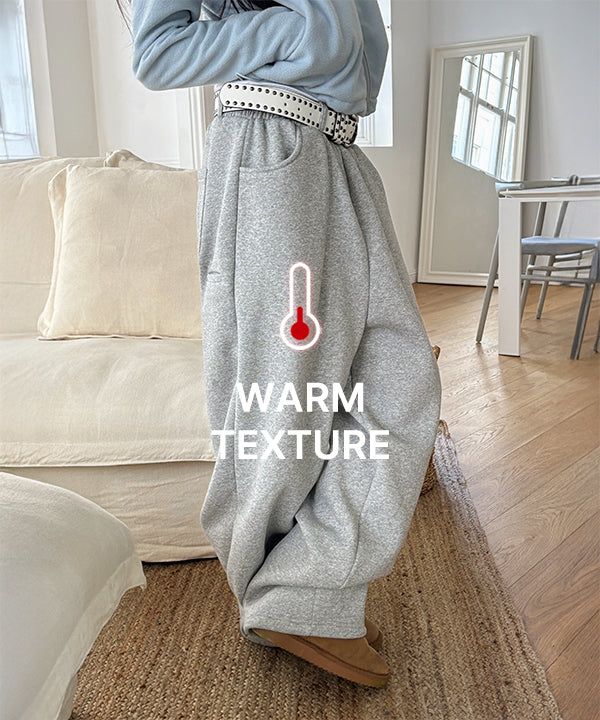 MUZESEOUL（ミューズソウル）の「[Brushed Fleece] Overfit Sweat Pants (7colors)（Pants）」