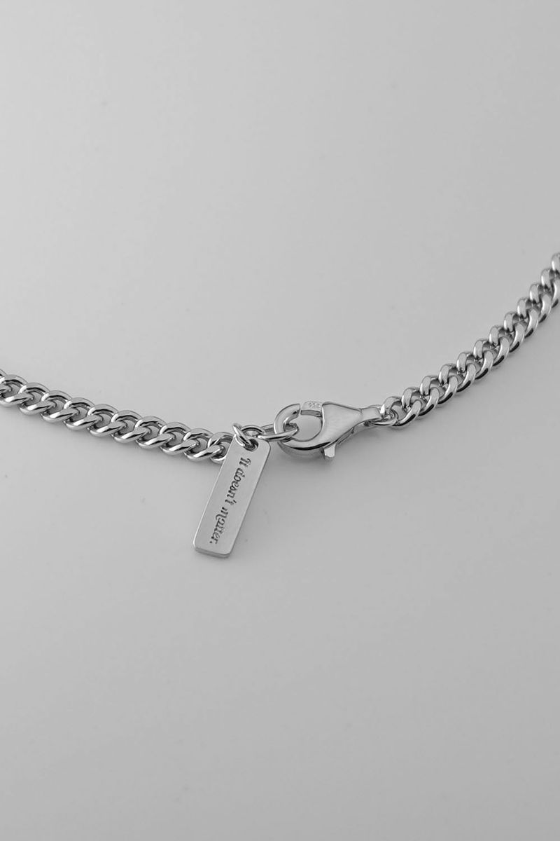 Curb chain necklace