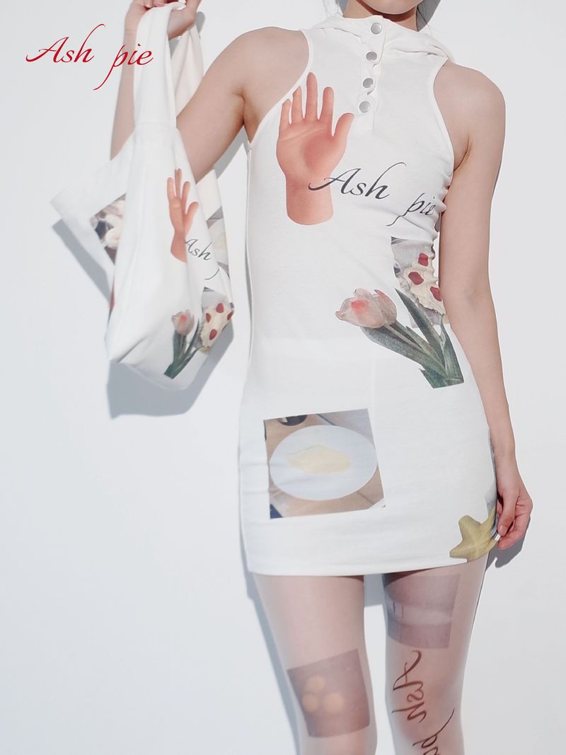 Printed backless dress