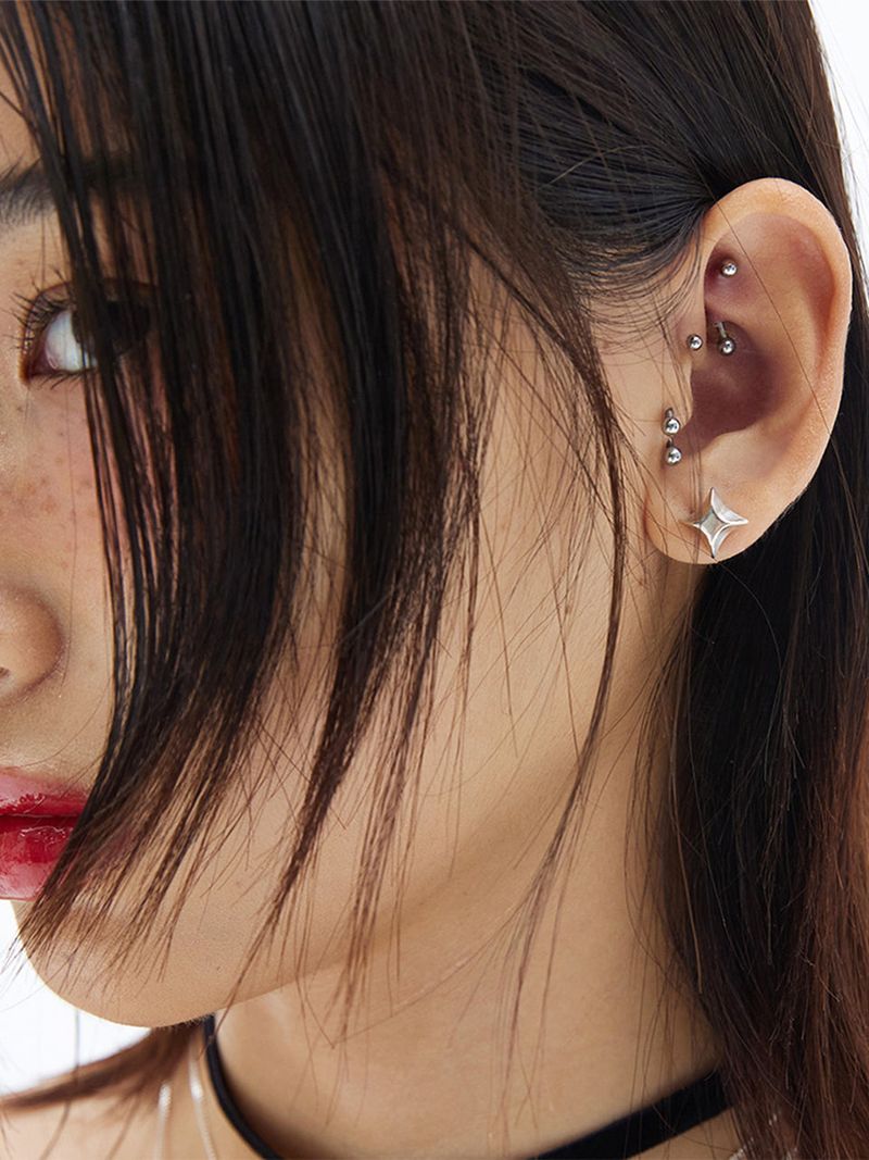 NIMBUS（ニンブス）の「シャインスターシングルピアス (M)（アクセサリー）」