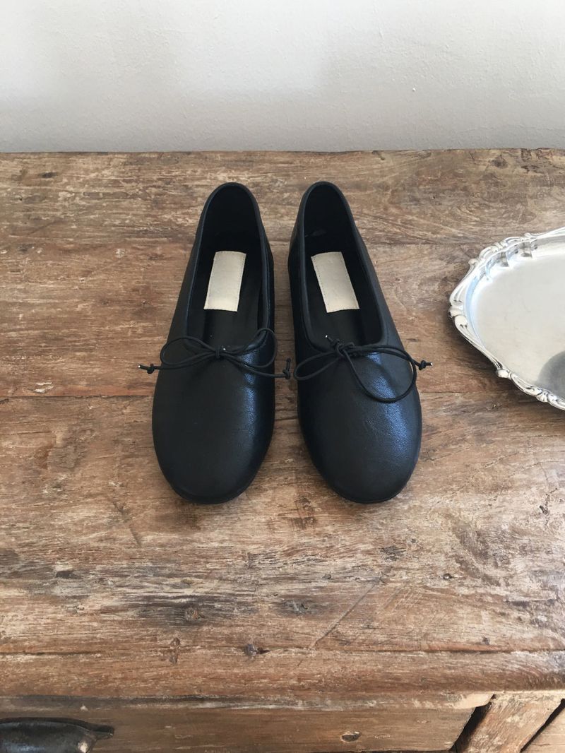 nobiyaka(ノビヤカ)の「Soft ribbon flats(Shoes)」