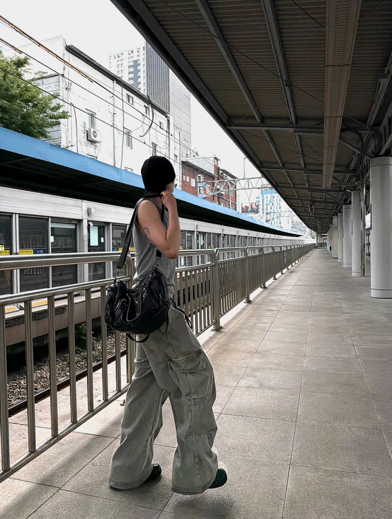 Pinter Aesthetic Raw Denim Keyring Cargo Pants