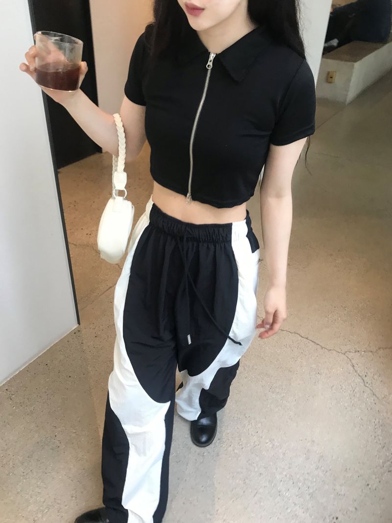 Sunday crop zip up