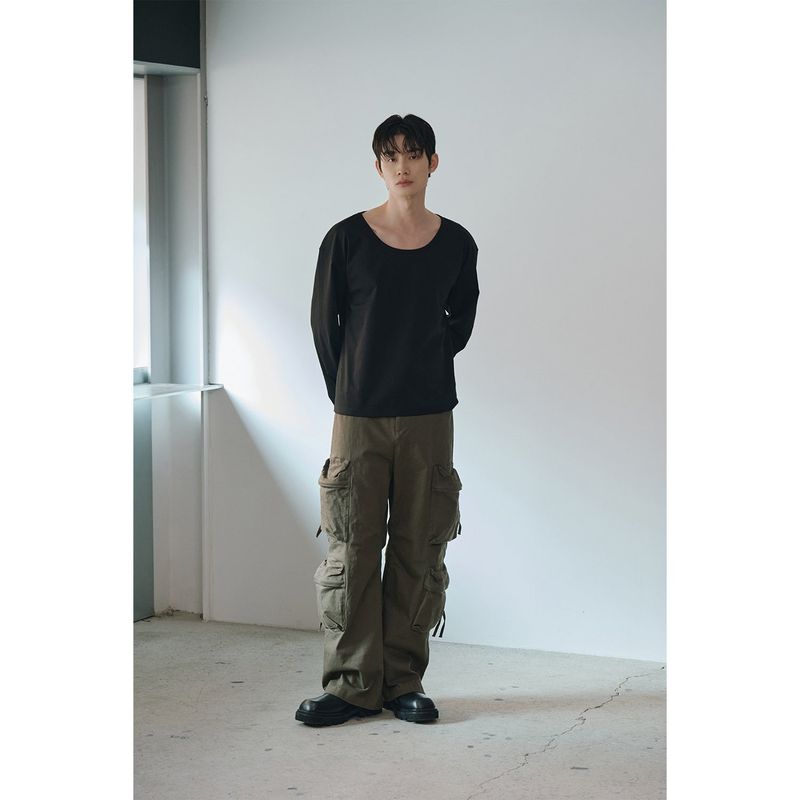 Brushed crop u neck long sleeves(Black)