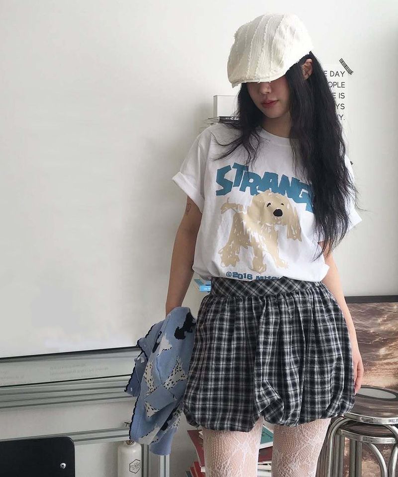 mahagrid（マハグリッド）の「ストレンジ パピー T シャツ（トップス）」