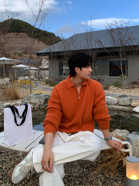  Slag Bella Hachi Half Zip Up Kara Knit