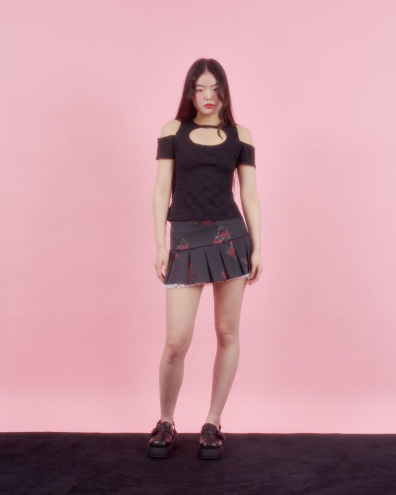 ROSE HALTER BLOUSE [BLACK]